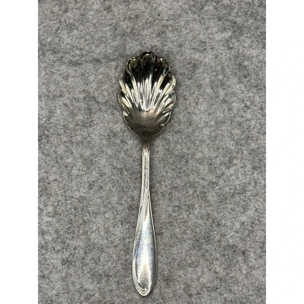 Oneida Silverplate Sugar Shell Spoon Scalloped Bowl Vintage Flatware 6 Inch